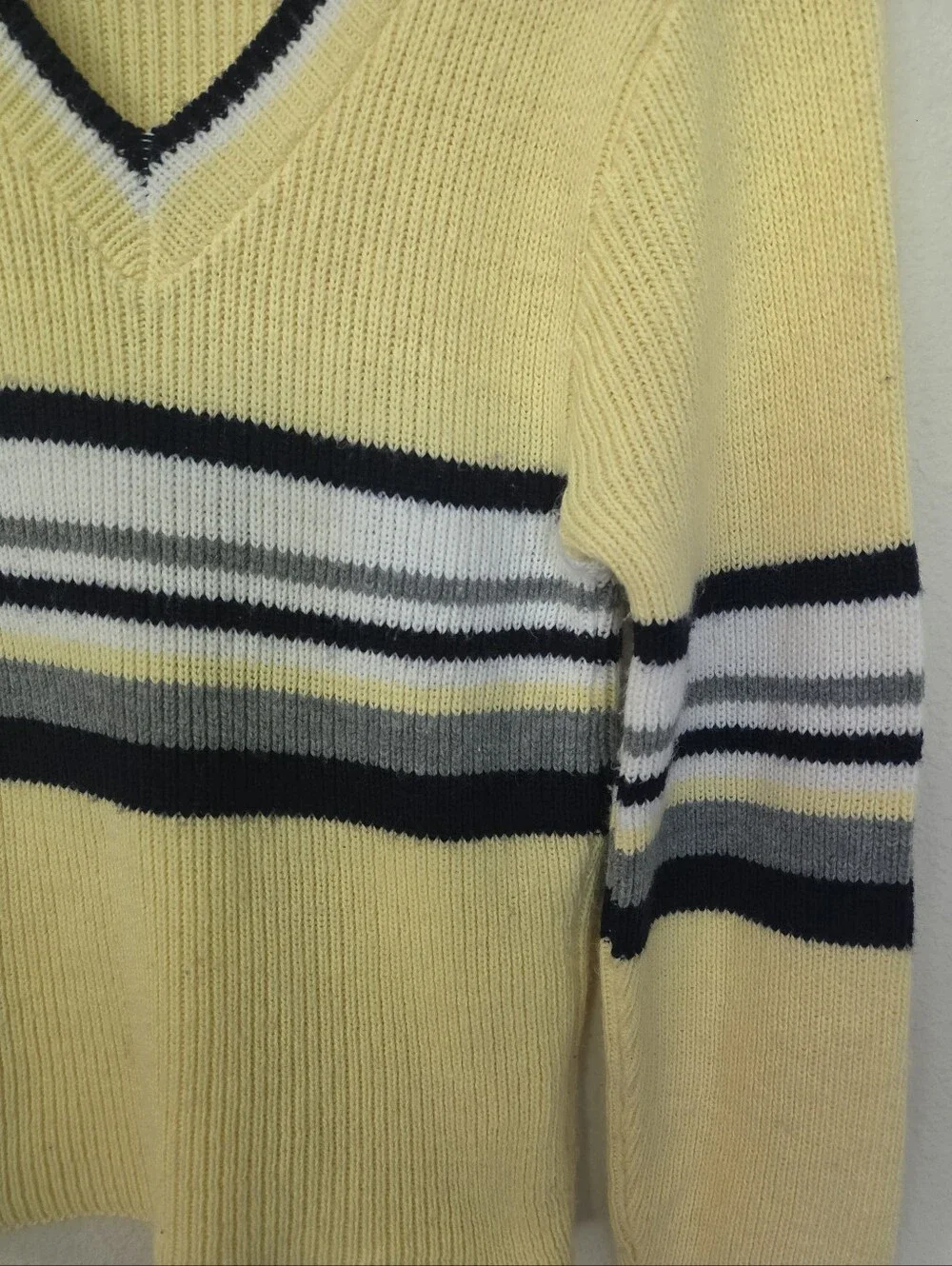Y2K Rave Vintage Yellow VNeck  Stripe Knit LS Sweater